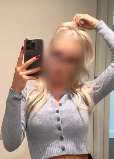 Janina, 25