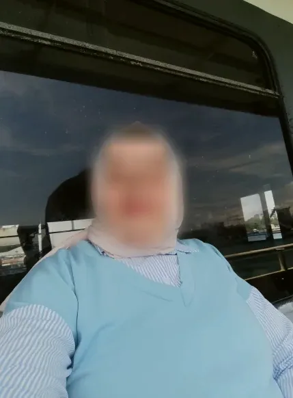 Lotta, 35