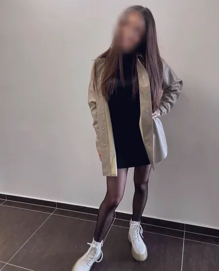 Michelle, 32