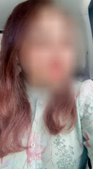 Nadine, 32