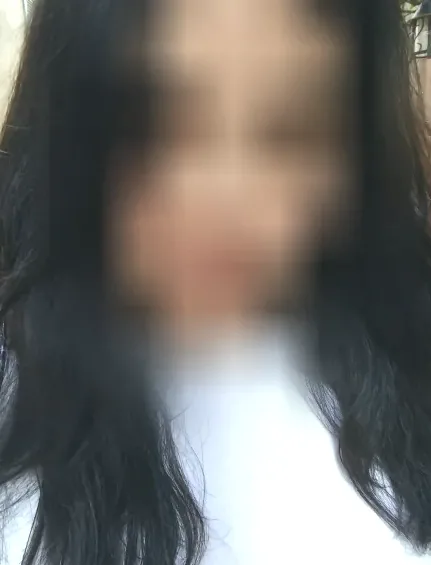 Nina, 34