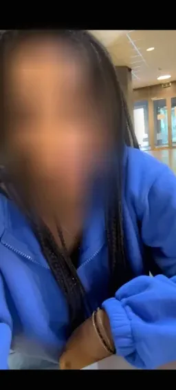Özlem, 30