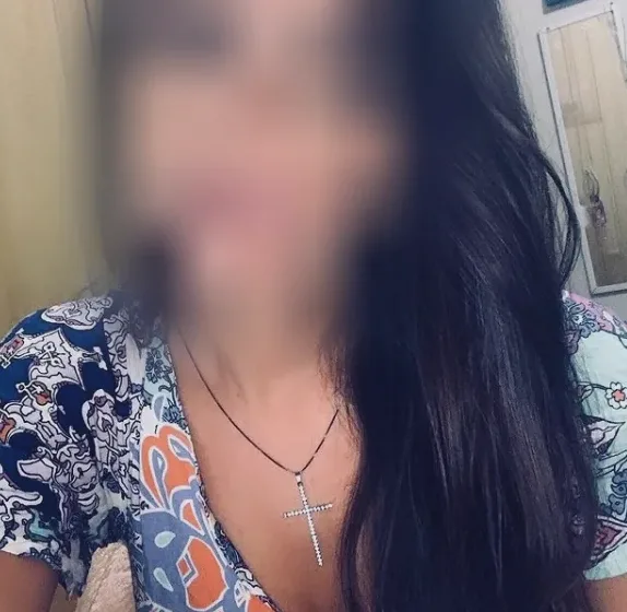 Özlem, 38