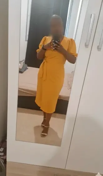 Pia, 33