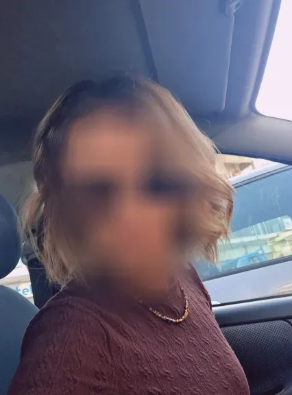 Pia, 33