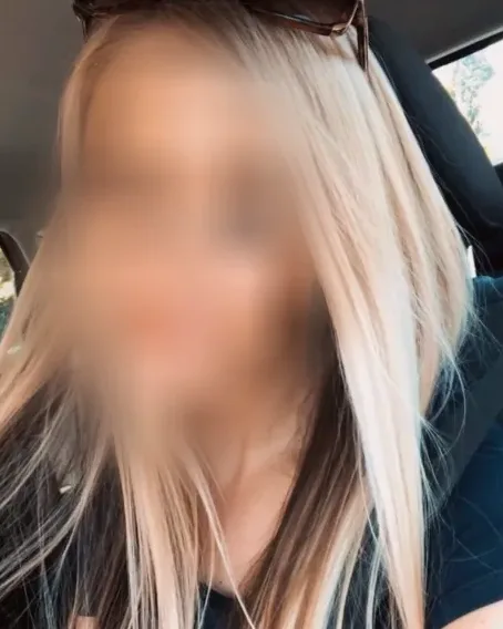 Sina, 35