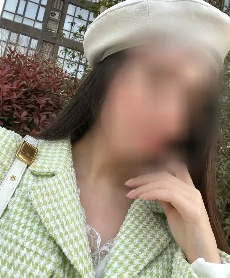Thea, 39