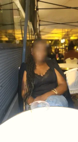 Yvonne, 34